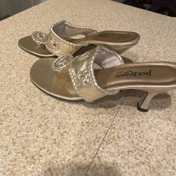 Jack Rodgers,heals,silver, wore 2 times, sprained ankle- unable to wear-ADORABLE - Picture 6 of 9